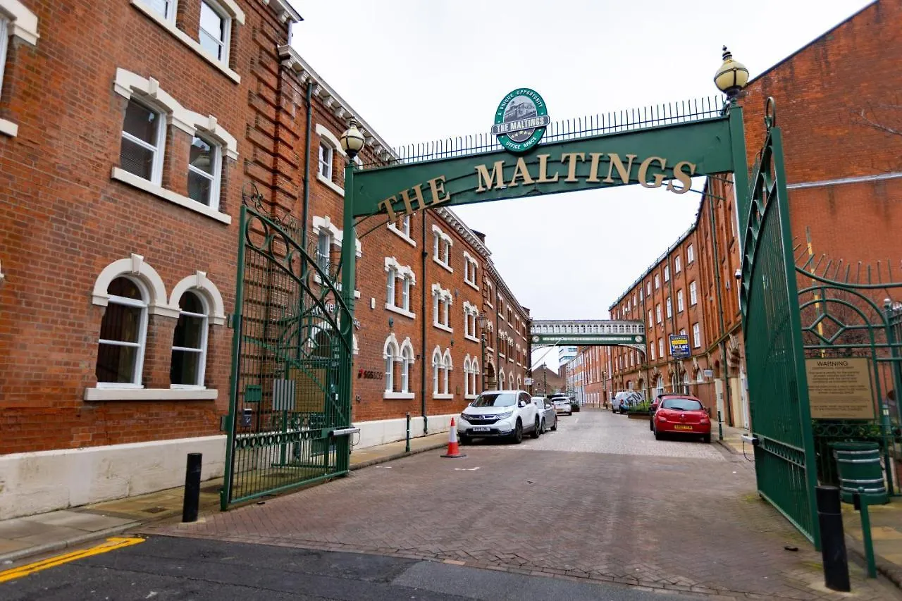 Platform City Theatre Studio With Secure Parking Kingston upon Hull